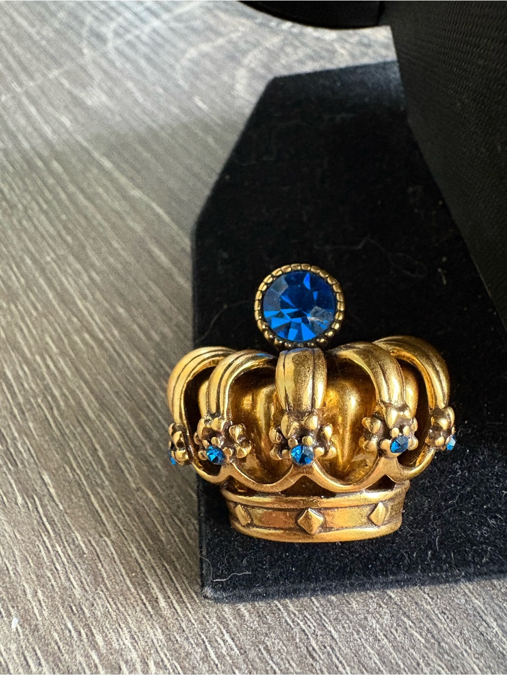 Vintage Trifari Crown Brooch blue Rhinestone Gold tone signed